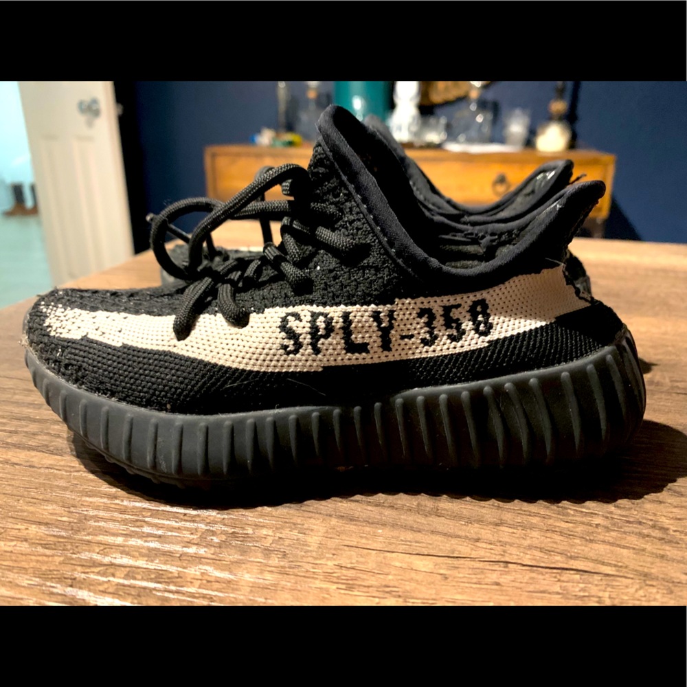 SOLD Yeezy boost 350